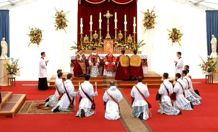 Рукоположение священников FSSPX в Эконе 2020