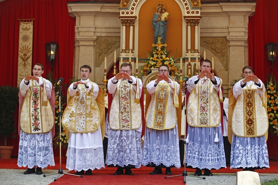 Priesteru svētības FSSPX